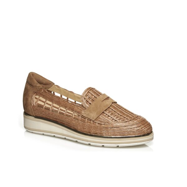 Loafers in rafia in color cognac, trend and confortable