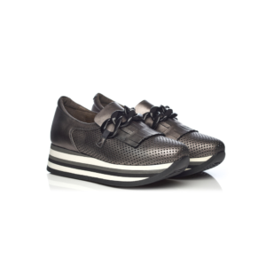 Softwaves platform sneaker with perfuration on front and trim on top