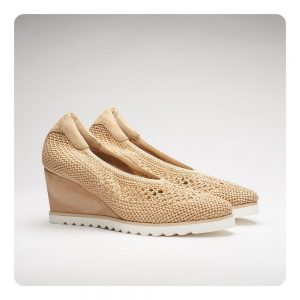 WEDGE SHOE IN NATURAL RAFIA VERY LIGHT AND SOFT